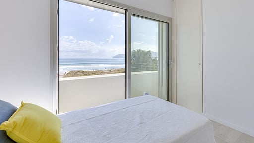 Son Serra First Line Villa Спальня 2