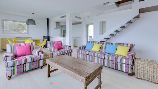 Son Serra First Line Villa Гостиная