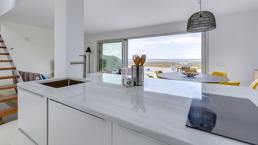 Son Serra First Line Villa Кухня