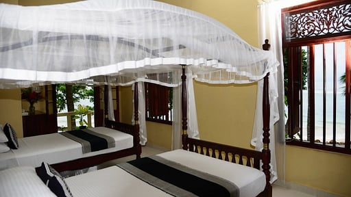 South Point Abbey Спальня 4