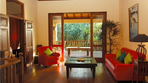 South Point Abbey Гостиная