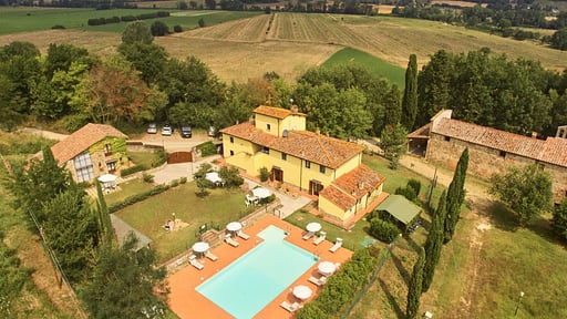 Stone House Baita Drohnen-Bilder