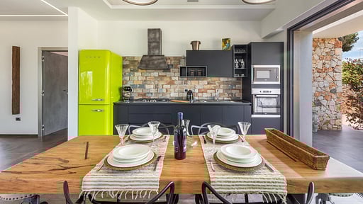 Suitcase House Essecke