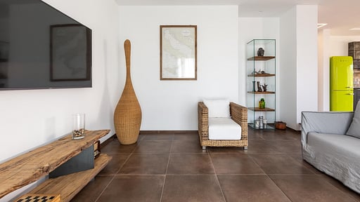 Suitcase House Wohnbereich