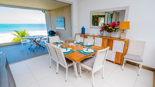 Summer Breeze Beachfront Apartment Eethoek