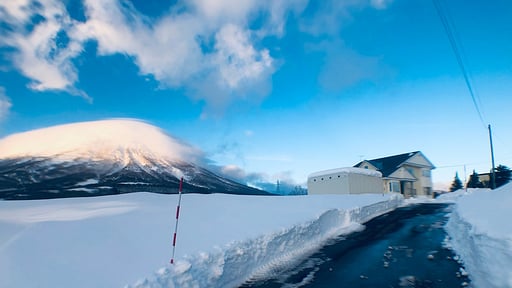Sun House Makkari Surroundings