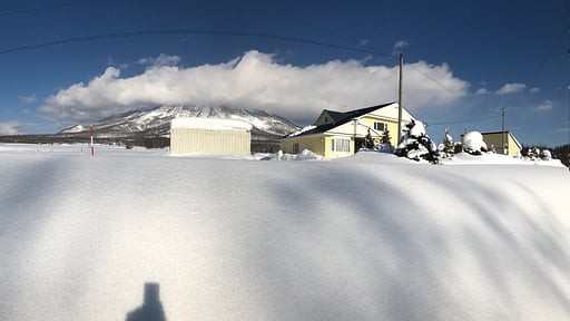 Sun House Makkari Surroundings