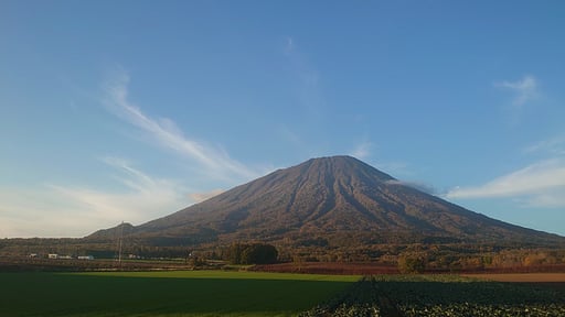 Sun House Makkari Surroundings