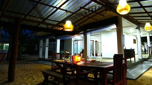 Sunset Reef Beachfront Villa Eethoek