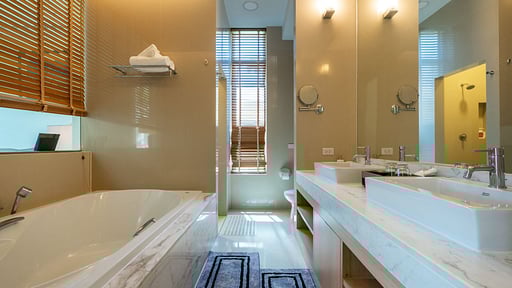 Sunshine Beach Villa Mai Khao Schlafzimmer 2