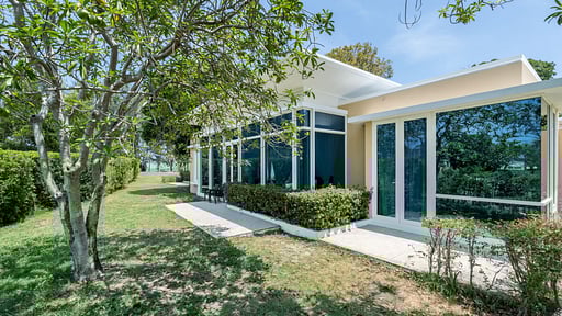 Sunshine Beach Villa Mai Khao Andere