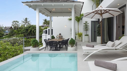 Surin Seaview Villa Swimming pool