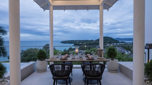 Surin Seaview Villa Dining area