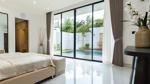 Image 2 of Swan Villa 4
