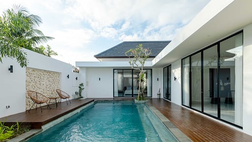 Swan Villa 4 Swimming pool