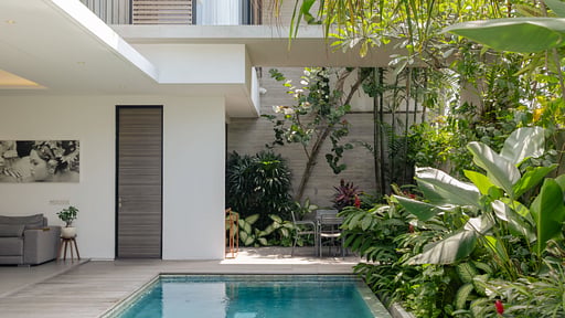 Swan Villa R Others
