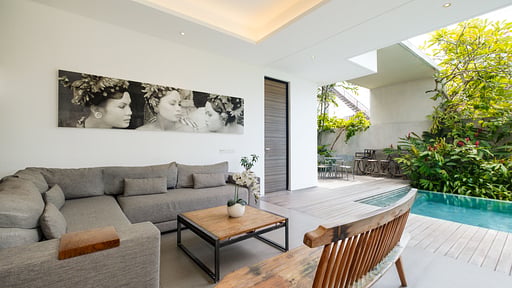 Swan Villa R Living room