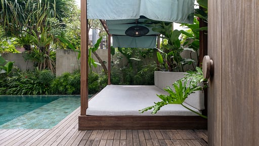 Swan Villa R Gazebo