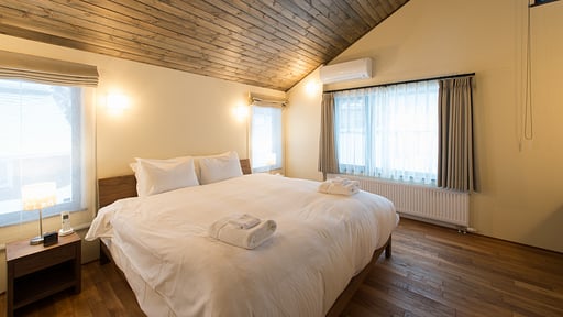 Tahoe Lodge Bedroom 1