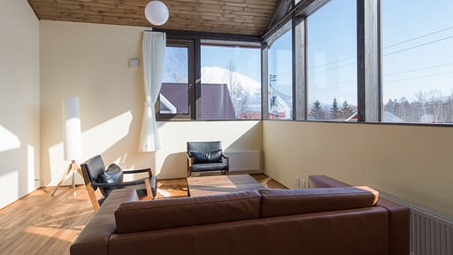 Tahoe Lodge Living room 2