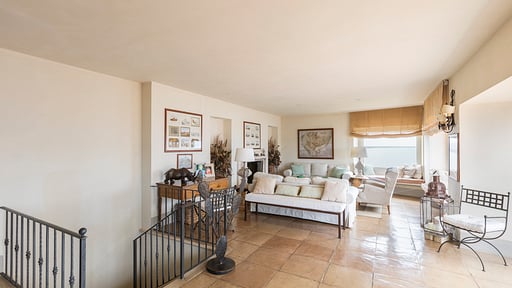 Talamon Tower Wohnbereich 