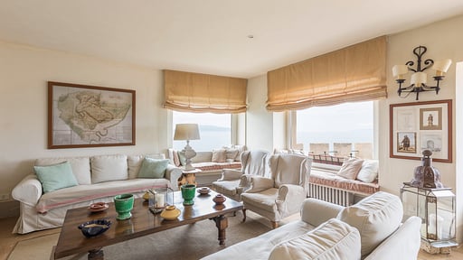 Talamon Tower Wohnbereich 