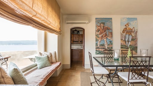 Talamon Tower Essecke