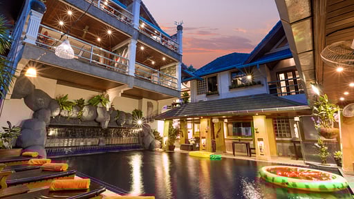 Talay Naiharn Villa Schwimmbad 1