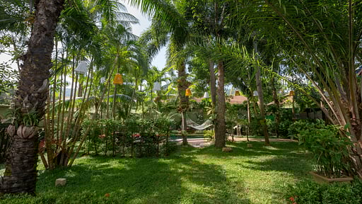 Talay Naiharn Villa Garten