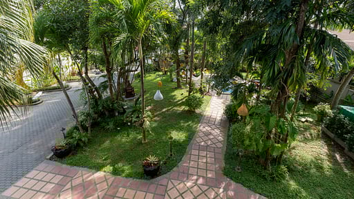 Talay Naiharn Villa Garten