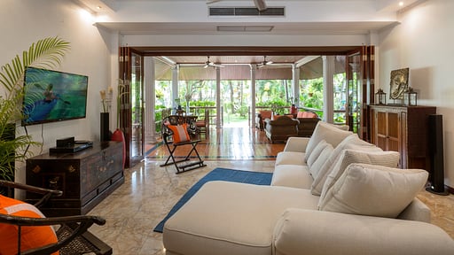 Talay Naiharn Villa Wohnbereich