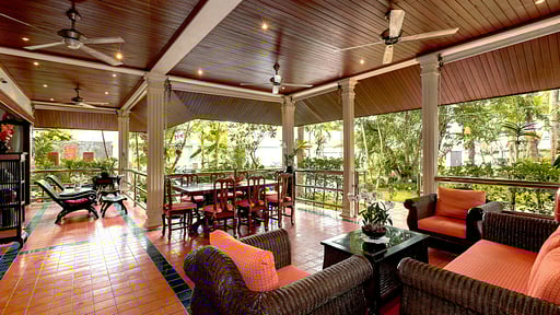 Talay Naiharn Villa Terrasse/Veranda