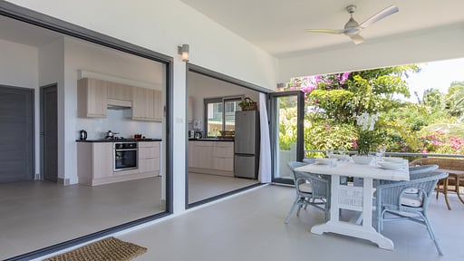 Tamarind Beach House Dining area