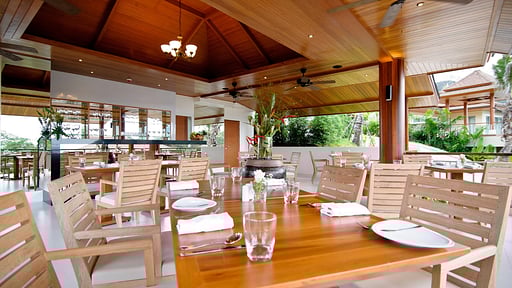 Tantawan Villa 1 Dining area