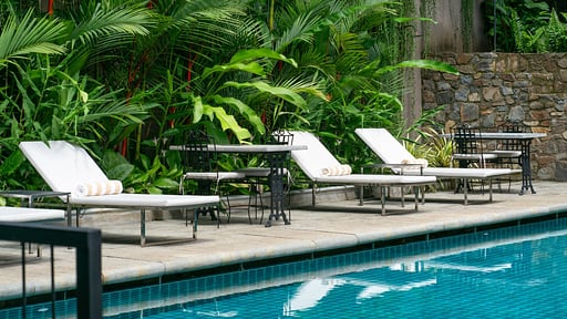 Taru Villas Kandy Zwembad