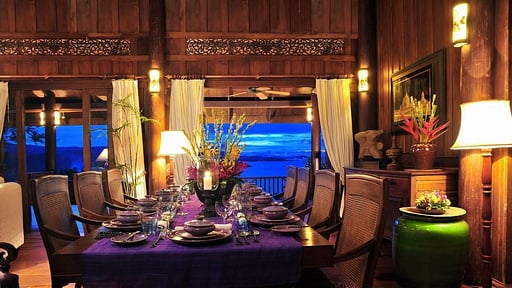 Tassana Pra Villa Dining area