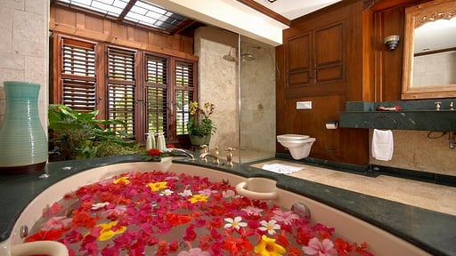 Tassana Pra Villa Bedroom 1