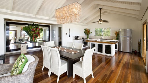 Taveuni Beach Villa Dining area