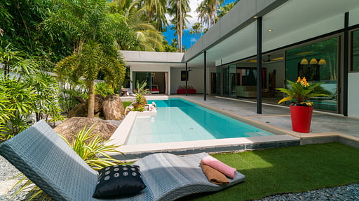 Tawan Villa Swimming pool