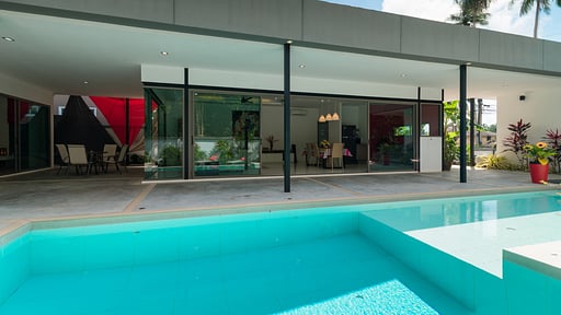 Tawan Villa Swimming pool