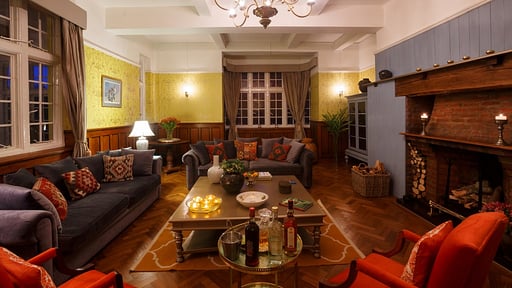 Taylors Hill Living room