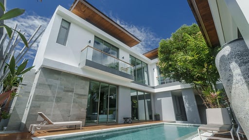 Teak Five Villa Piscine