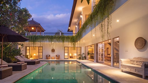 Temple Estate Swimming pool 2