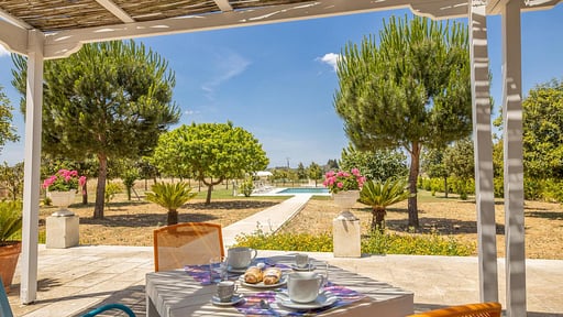 Villa Tenuta Melissa Terrasse/Veranda