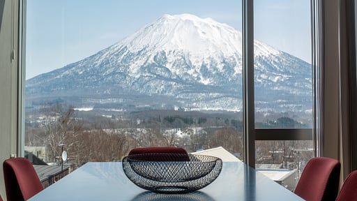 Terrazze Three Bedroom Yotei Premier Dining area