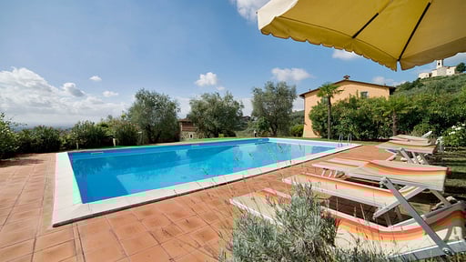Villa Teto Swimming pool