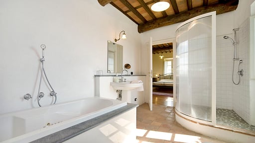 Villa Teto Bedroom 1