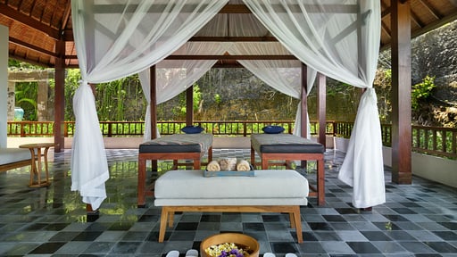The Acala Classic Pool Villa Spa