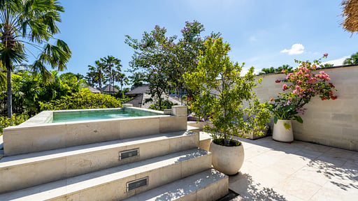 The Akasha Villa 4 Jacuzzi
