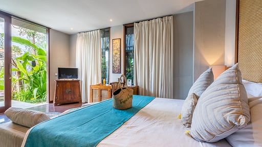 The Akasha Villa Premiere Bedroom 2